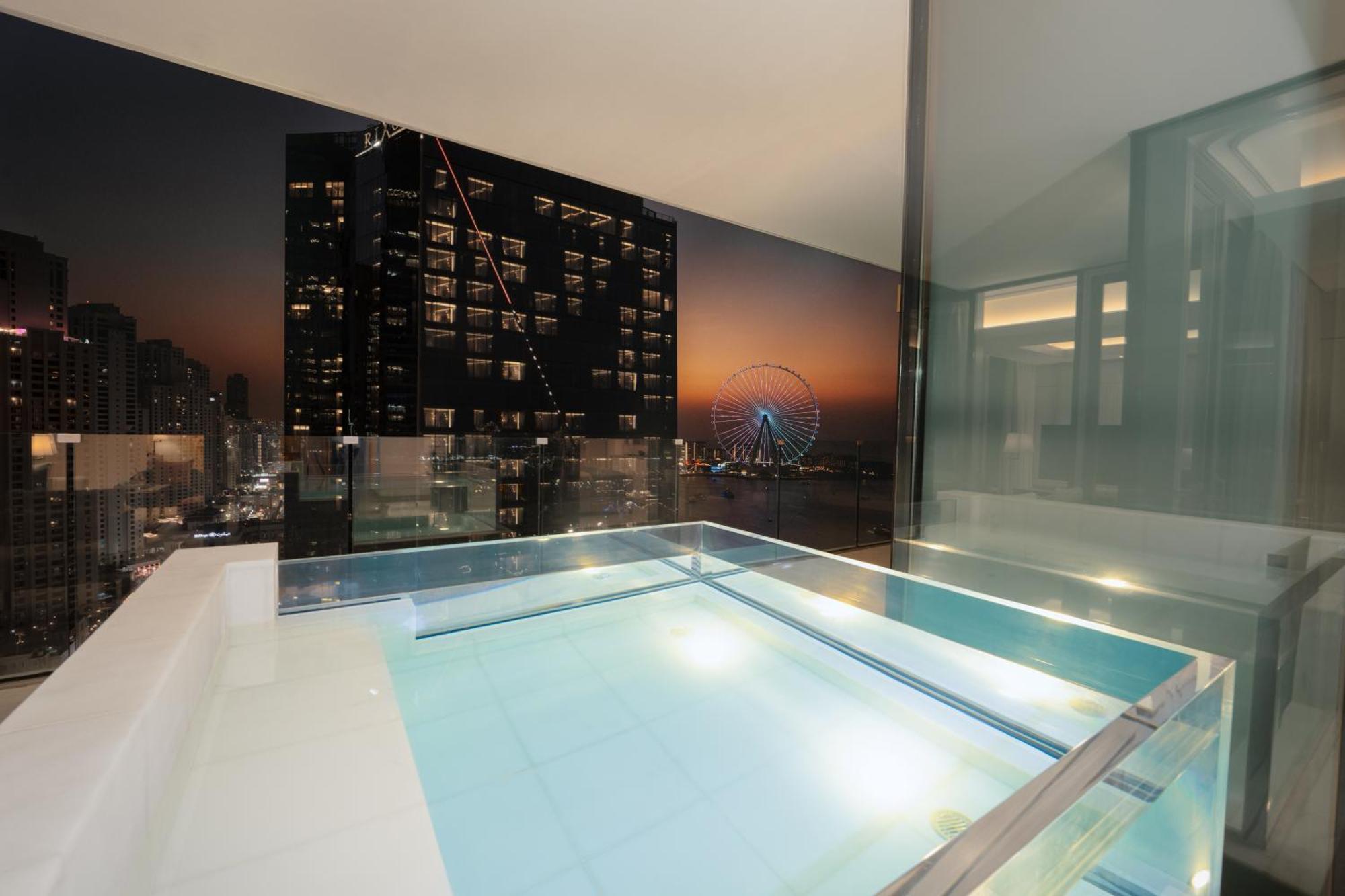 迪拜 Five Luxe酒店 外观 照片 Sky Pool
