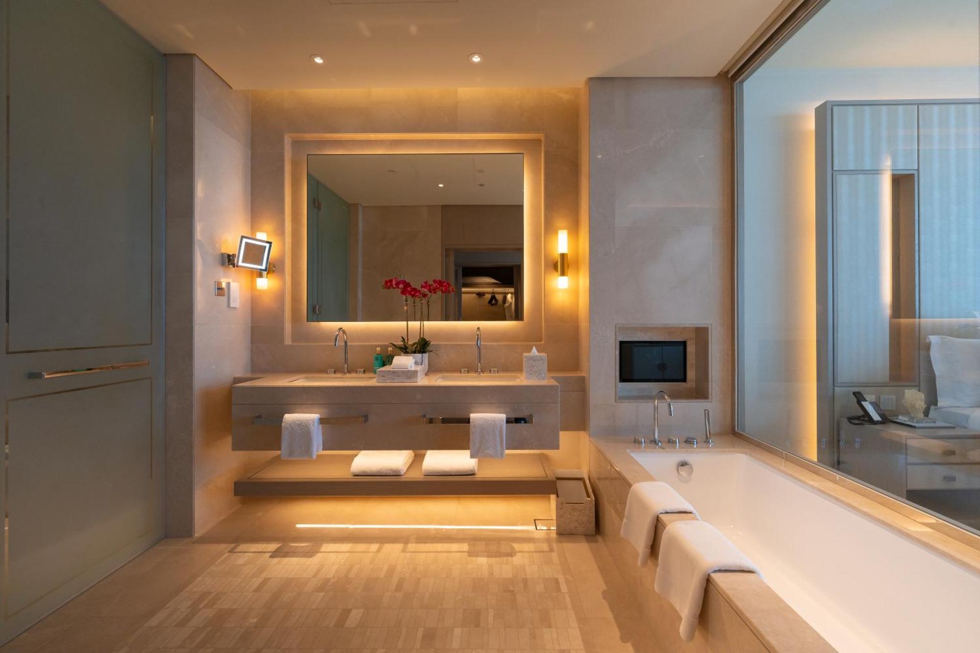 迪拜 Five Luxe酒店 外观 照片 Bathroom