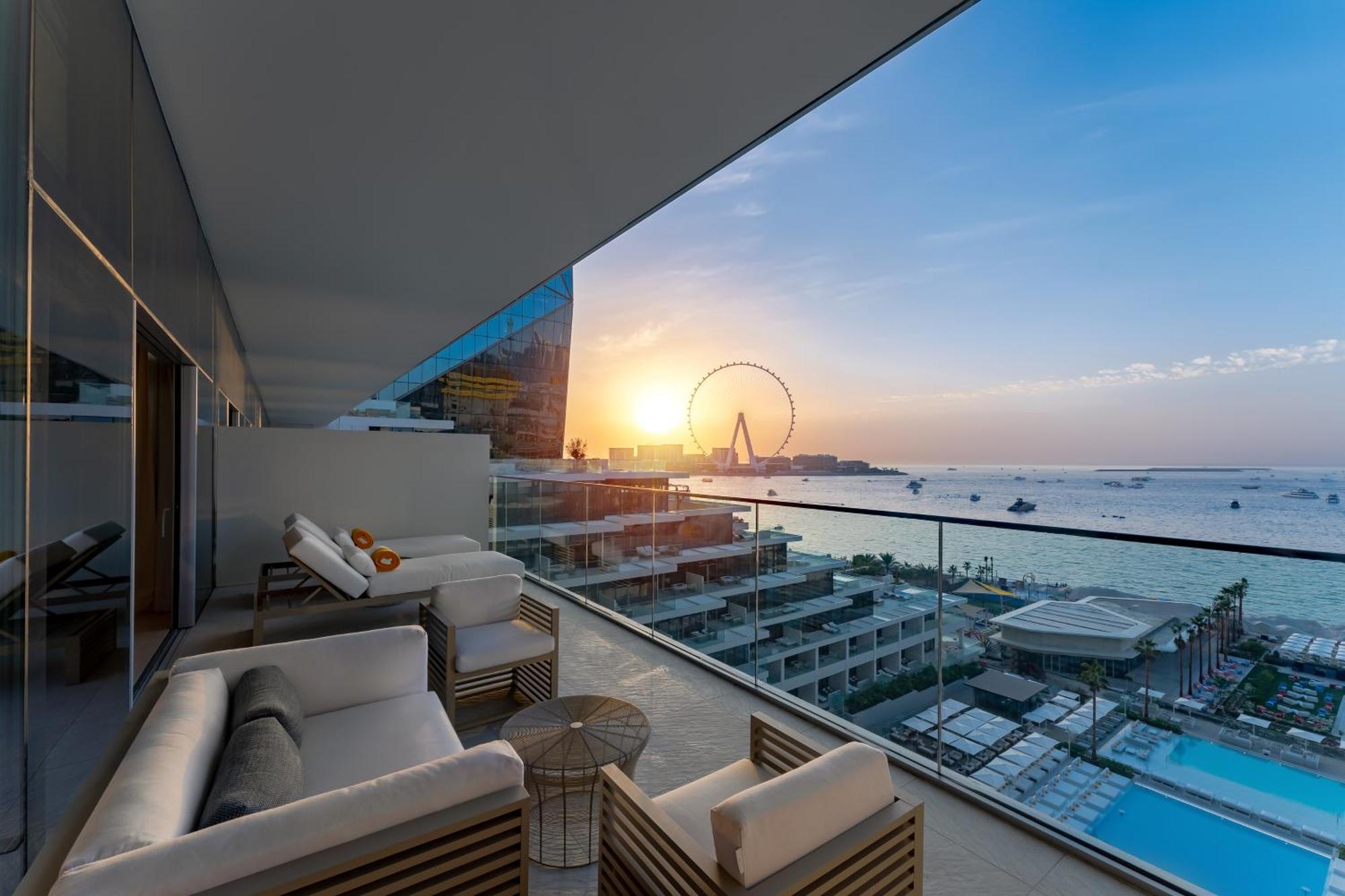 迪拜 Five Luxe酒店 外观 照片 View of the Palm Jumeirah from the hotel