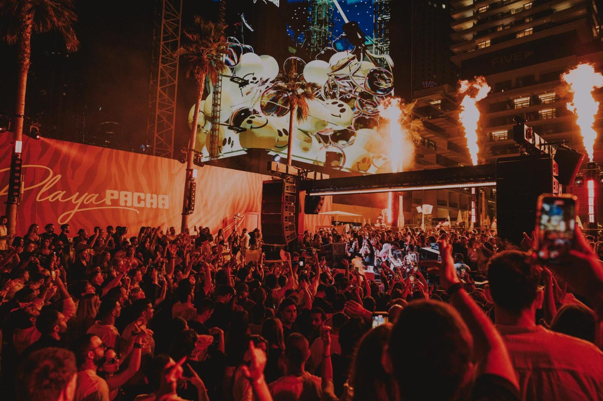 迪拜 Five Luxe酒店 外观 照片 The nightclub in 2019