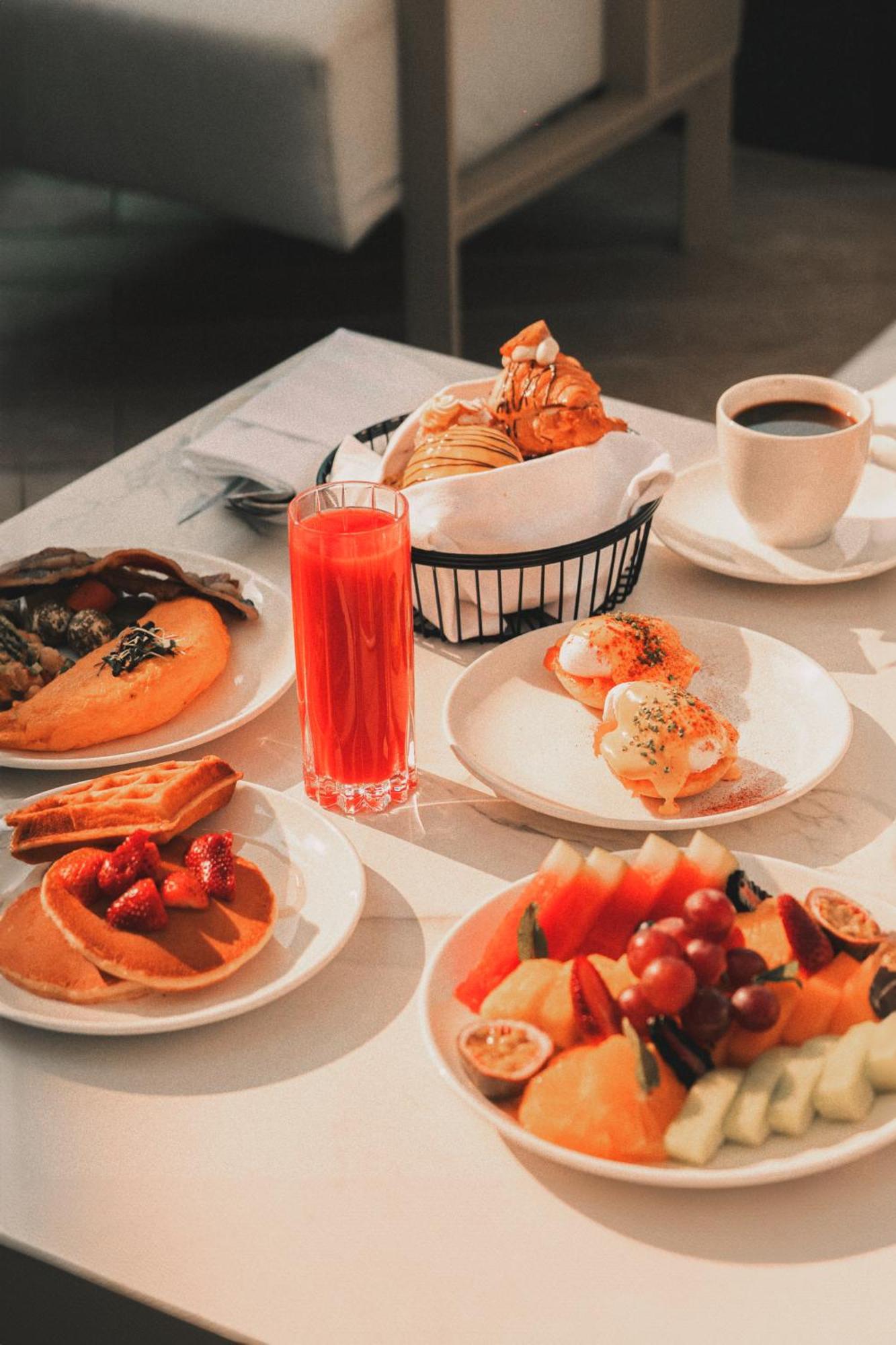 迪拜 Five Luxe酒店 外观 照片 A typical breakfast